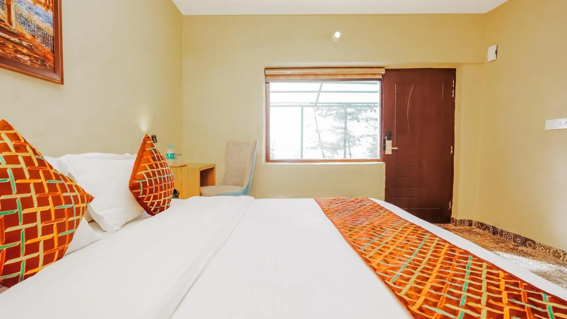 Nature Valley View Resort Mashobra !! Luxury Choice !! Gaming Zone !! Open Terrace !! Big Parking شيملا