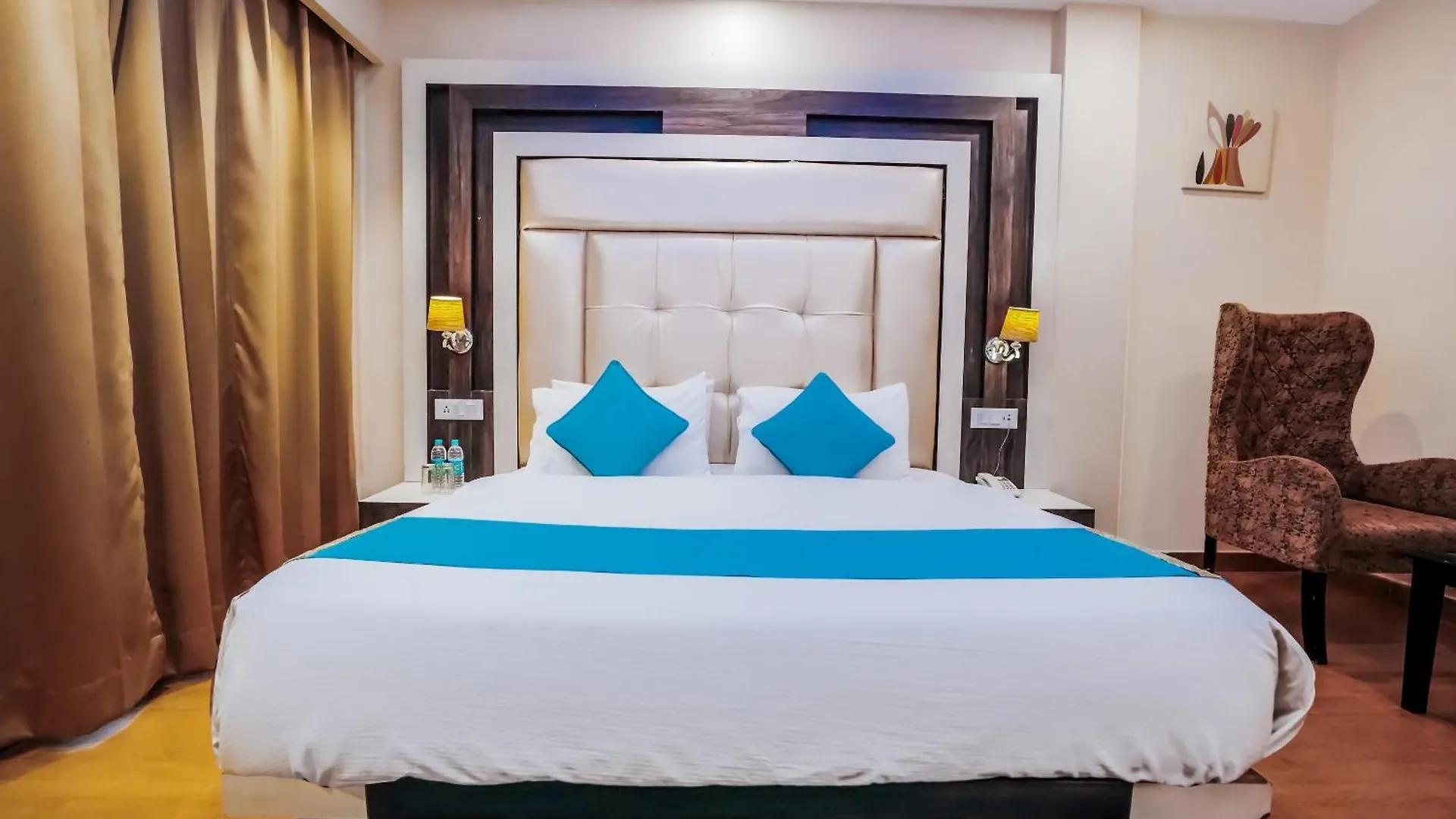Nature Valley View Resort Mashobra !! Luxury Choice !! Gaming Zone !! Open Terrace !! Big Parking شيملا 4*,  الهند
