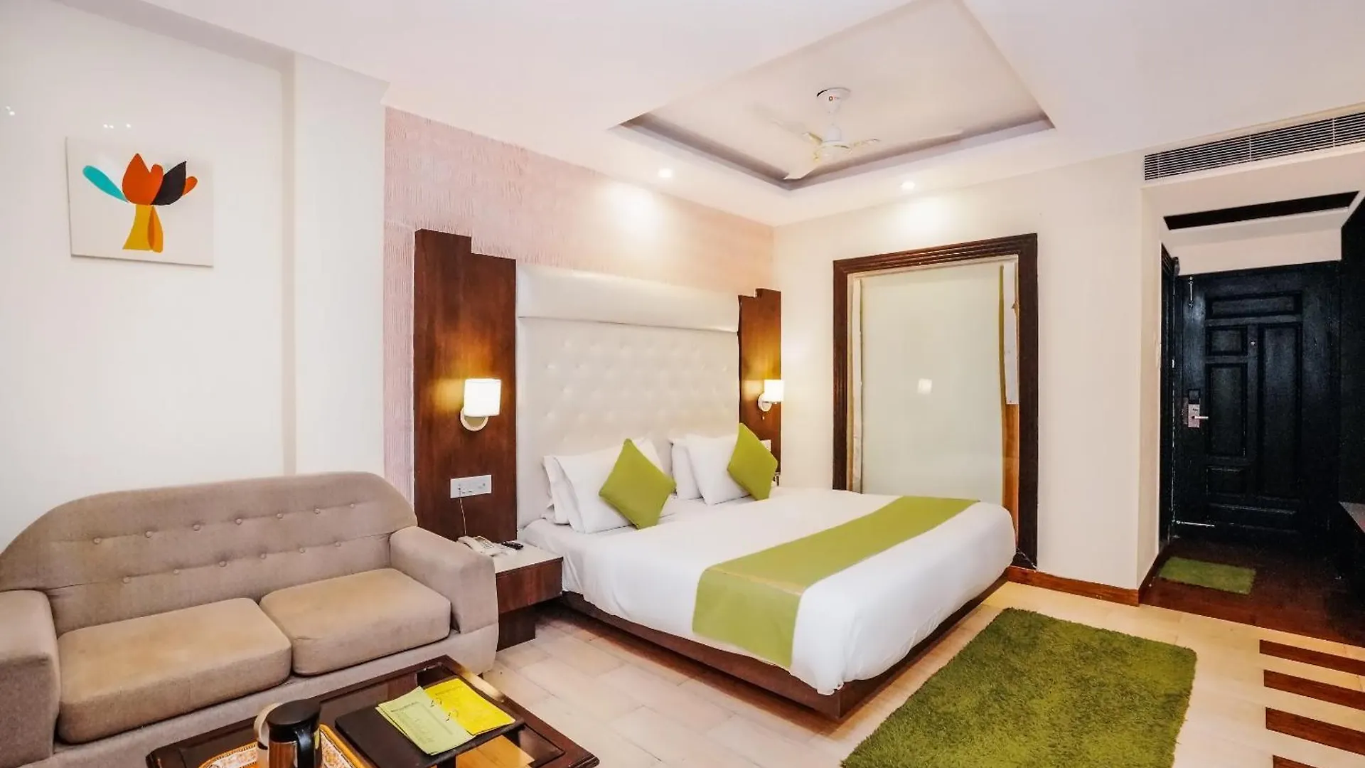 Nature Valley View Resort Mashobra !! Luxury Choice !! Gaming Zone !! Open Terrace !! Big Parking شيملا فندق