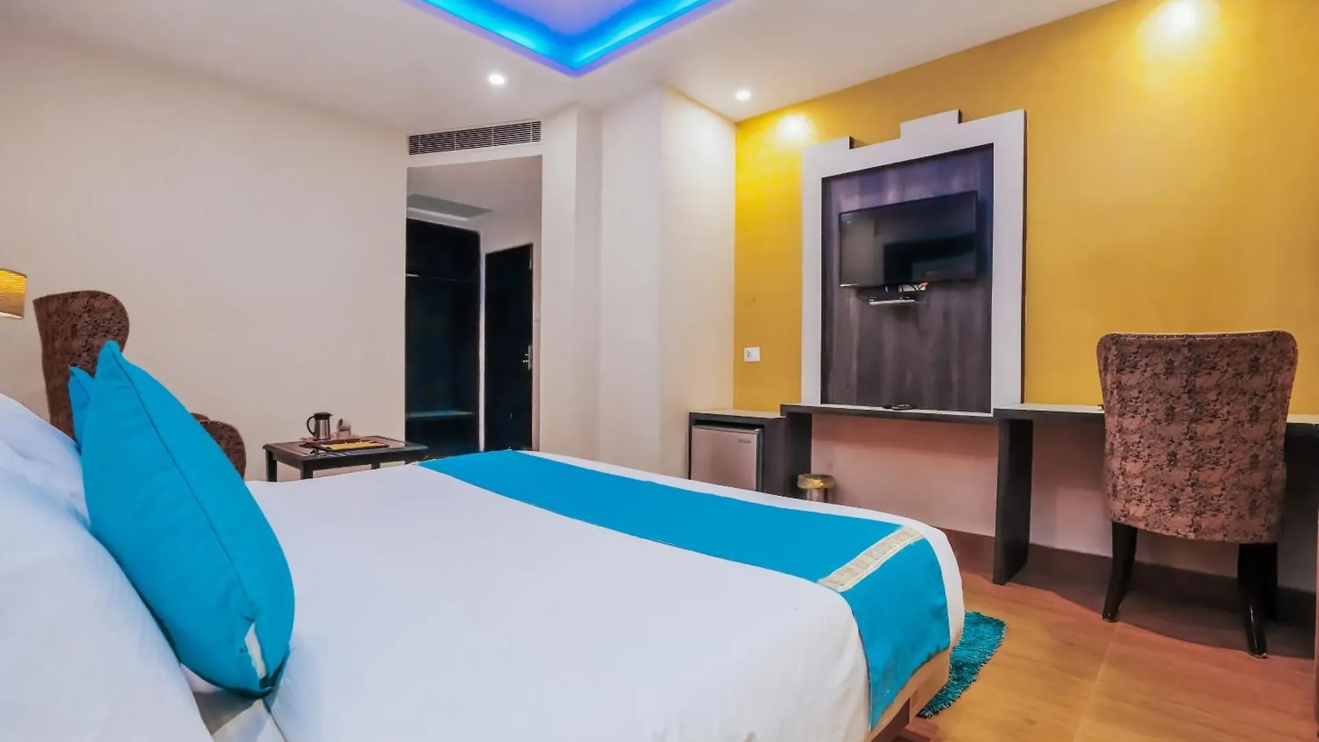 فندق Nature Valley View Resort Mashobra !! Luxury Choice !! Gaming Zone !! Open Terrace !! Big Parking شيملا