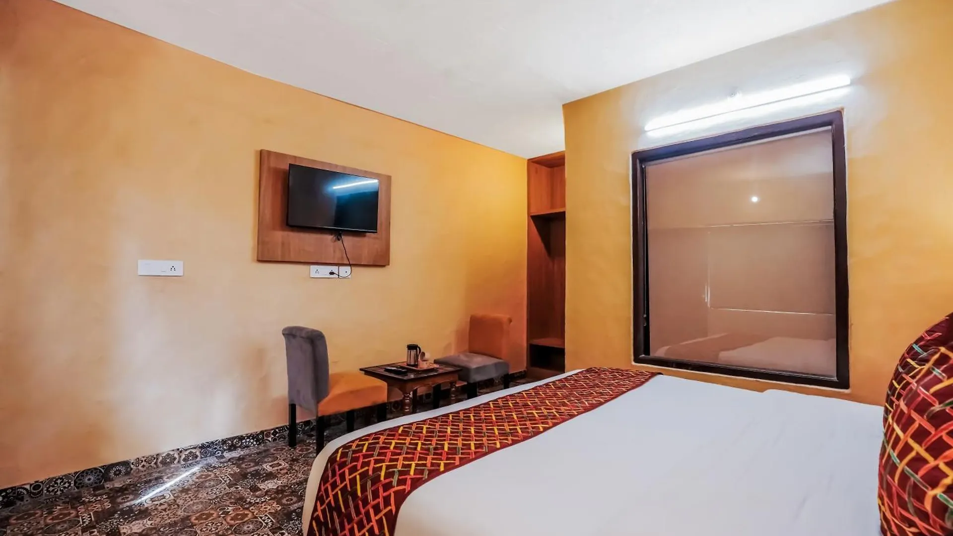 Nature Valley View Resort Mashobra !! Luxury Choice !! Gaming Zone !! Open Terrace !! Big Parking Shimla Hotel