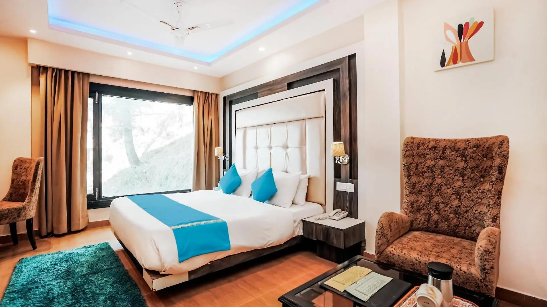 Nature Valley View Resort Mashobra !! Luxury Choice !! Gaming Zone !! Open Terrace !! Big Parking Shimla 4*,